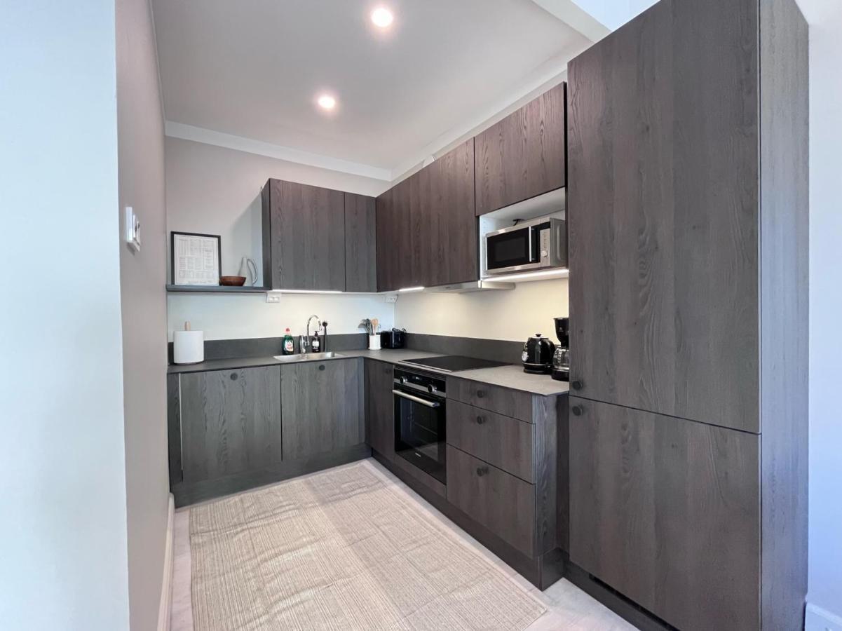 Stylish Flat Next To Metro Apartment Helsinki